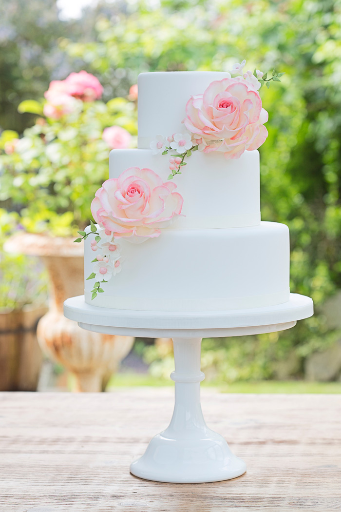 Wedding cakes Kent - Stunning wedding cakes by The Little Sugar Box